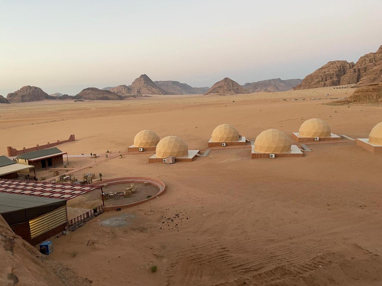 Wadi Rum Aviva Camp المظهر الخارجي الصورة